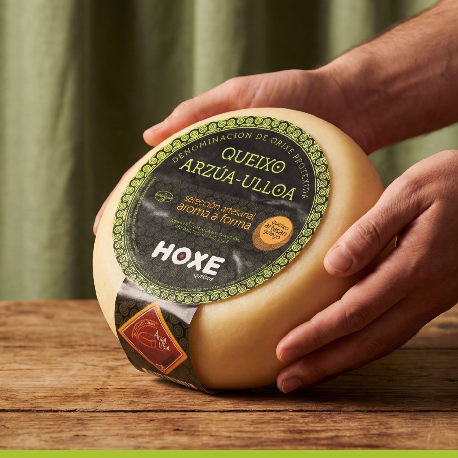 Detalle visual de la identidad 'Hoxe' Imágenes cuadradas (Formato Móvil). Estrategia digital y branding para Hoxe. Identidad visual y estrategia de marca. Servicios: Estrategia de marca, Branding, Identidad Visual, Consultoría.